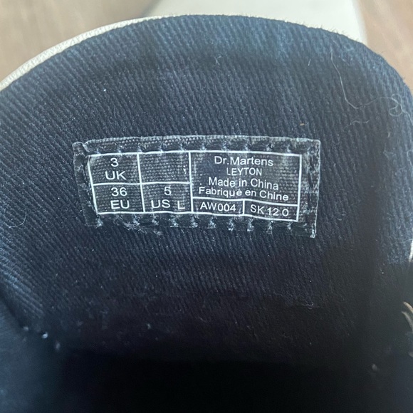 Dr. Marten’s / Doc Marten’s LEYTON IVORY ELK BOOT - Picture 3 of 5